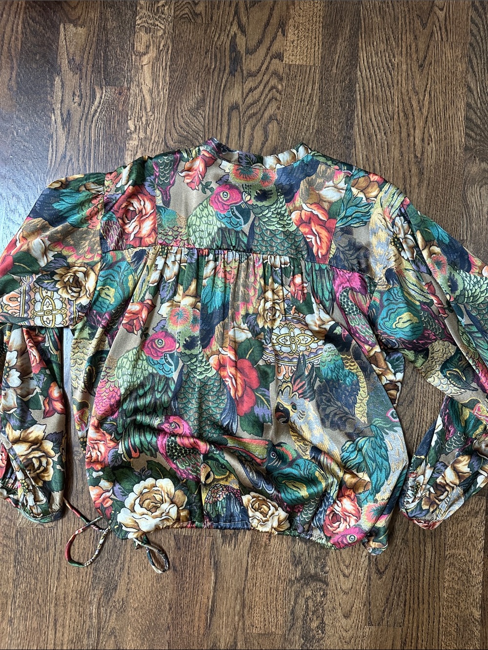 Johnny Was Parrot Cosima 100%silk peasant blouse in pristine condition! - Picture 8 of 10